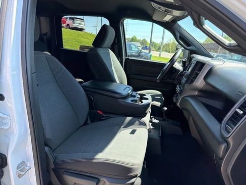 Used 2024 RAM 2500 Tradesman w/ Chrome Appearance Group AWD/4WD image 34