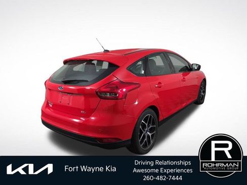 Used 2017 Ford Focus SEL w/ Cold Weather Package FWD image 8