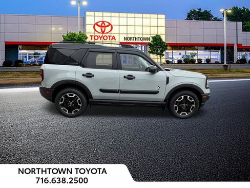 Used 2021 Ford Bronco Sport Outer Banks w/ Outer Banks Package (96D) image 11