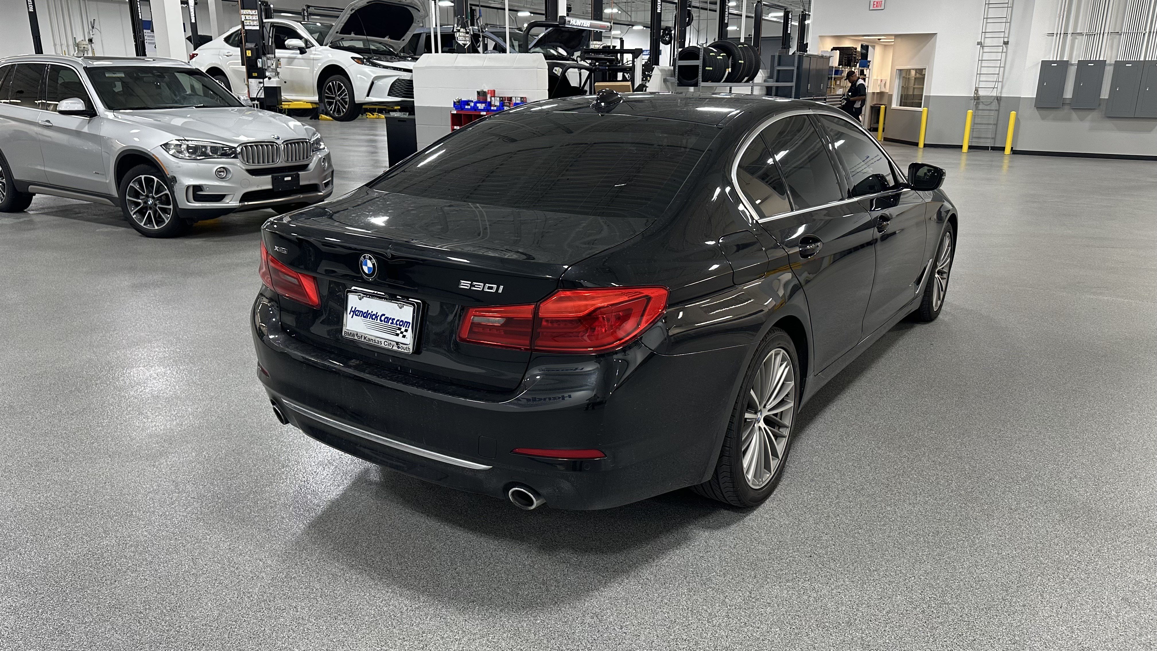 Used 2019 BMW 530i xDrive w/ Luxury Package AWD/4WD image 10