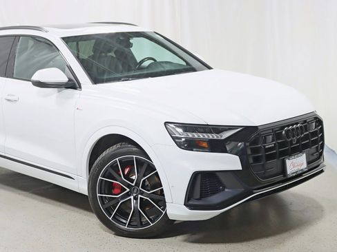Used 2021 Audi Q8 Premium Plus w/ Premium Plus Package AWD/4WD image 2