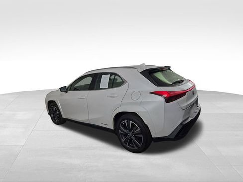 Used 2022 Lexus UX 250h w/ Premium Package image 10