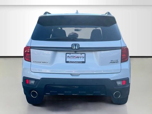 Used 2023 Honda Passport Elite image 6