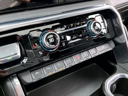 Used 2023 GMC Sierra 1500 Denali w/ Technology Package image 32