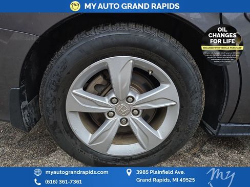 Used 2019 Honda Odyssey EX image 32
