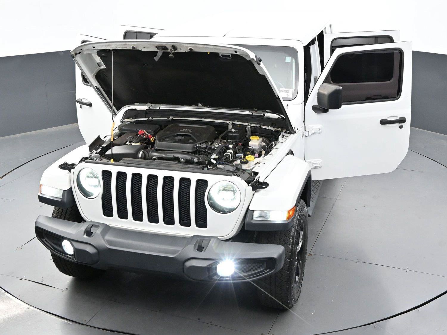 Used 2020 Jeep Wrangler Unlimited Sahara AWD/4WD image 34