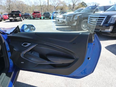Used 2018 Chevrolet Camaro LT w/ RS Package image 27