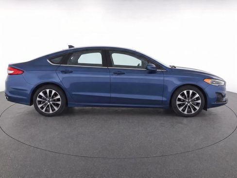 Used 2019 Ford Fusion SE AWD/4WD image 8