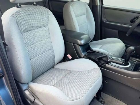 Used 2005 Ford Escape XLT image 23