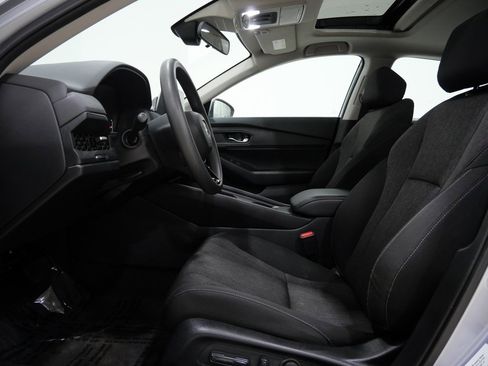 Used 2023 Honda Accord EX image 13