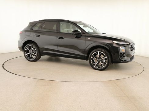 New 2026 Audi Q3 quattro 2.0T image 9