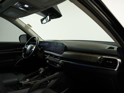 Used 2025 Kia Telluride SX AWD/4WD image 22