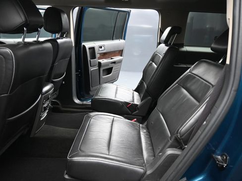 Used 2011 Ford Flex SEL FWD image 16