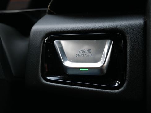 Used 2025 GMC Yukon Elevation AWD/4WD image 27