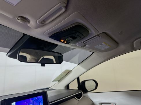 Used 2024 Toyota Corolla LE FWD image 18