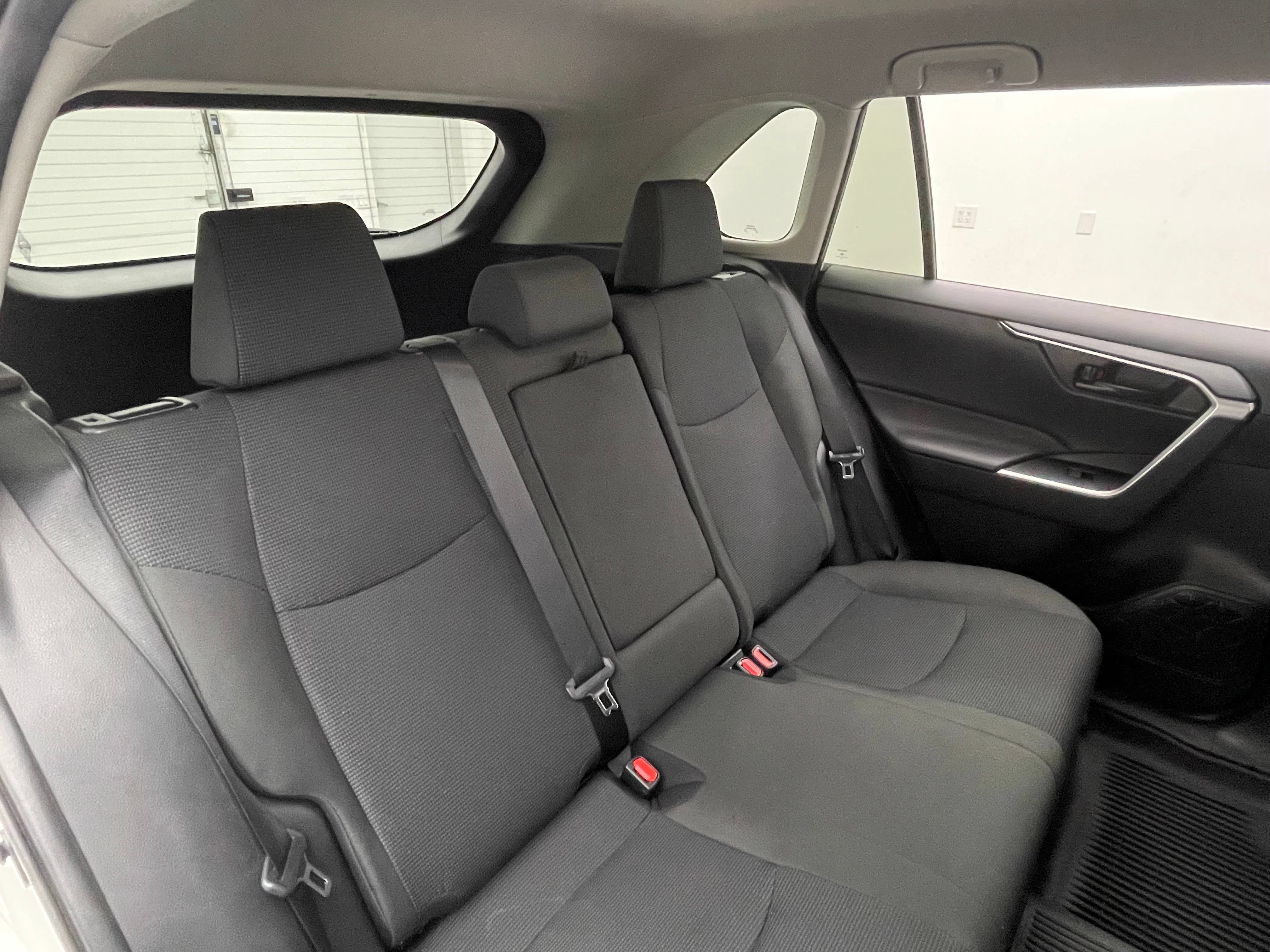 Used 2024 Toyota RAV4 LE FWD image 33