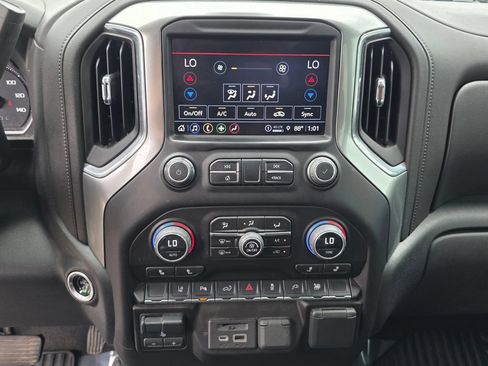 Used 2023 Chevrolet Silverado 2500 LT w/ Convenience Package AWD/4WD image 18