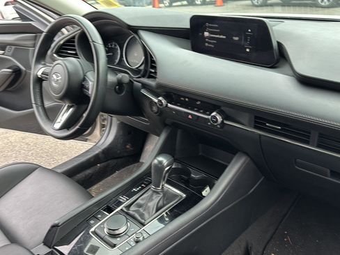 Used 2024 MAZDA MAZDA3 s image 32