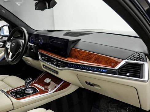 Used 2024 BMW ALPINA XB7 AWD/4WD image 18