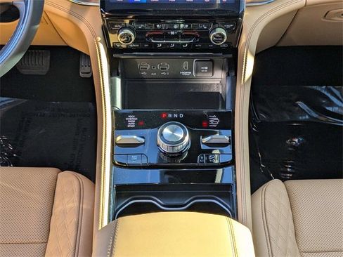 Used 2025 Jeep Grand Cherokee L Summit image 20