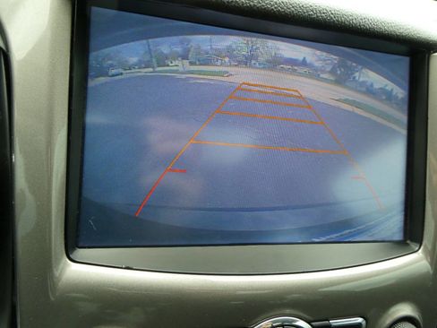 Used 2017 Chevrolet Cruze LT w/ Sun And Sound Package image 16