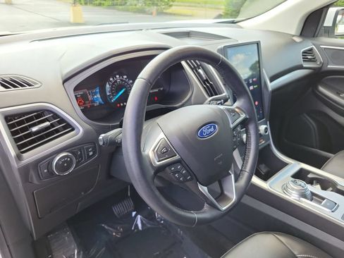 Certified 2023 Ford Edge SEL w/ Convenience Package AWD/4WD image 10