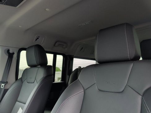 Used 2024 INEOS Grenadier AWD/4WD image 30