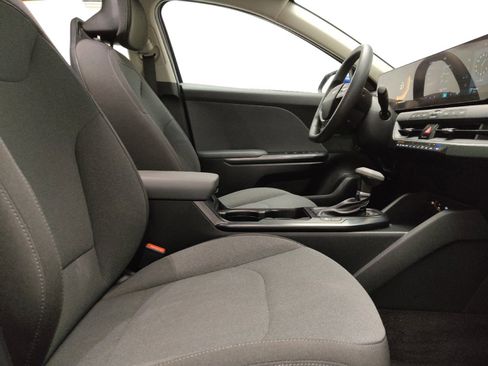 Used 2025 Kia K4 FWD image 21