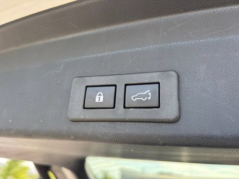 Used 2025 Subaru Ascent Premium AWD/4WD image 18
