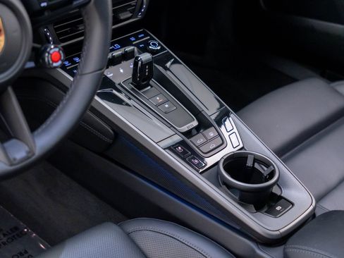 Certified 2025 Porsche 911 Carrera RWD image 13