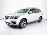 Used 2017 Nissan Pathfinder SL image 3