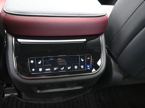 New 2026 INFINITI QX80 Autograph image 19