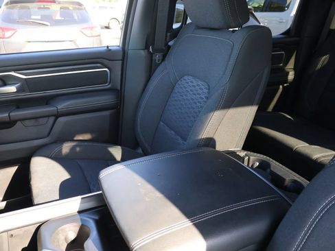 Used 2025 RAM 1500 Big Horn AWD/4WD image 24
