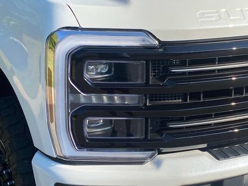 Used 2025 Ford F350 Platinum w/ FX4 Off-Road Package AWD/4WD image 4