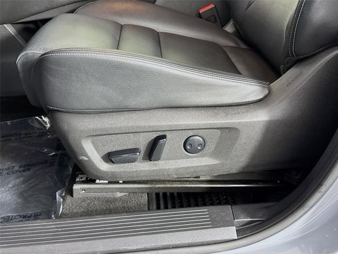 Used 2021 Nissan Rogue SL w/ Premium Package FWD image 21