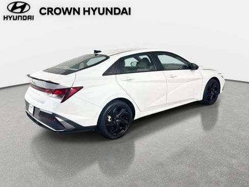 Certified 2026 Hyundai Elantra Sport FWD image 5
