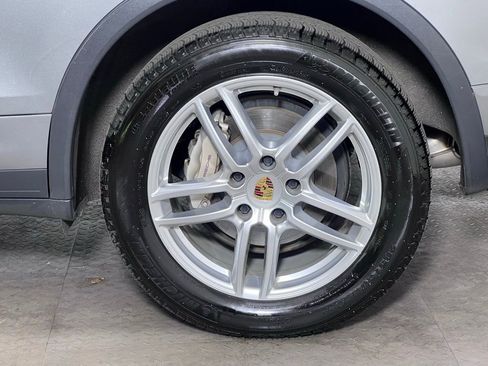 Certified 2015 Porsche Cayenne S AWD/4WD image 12