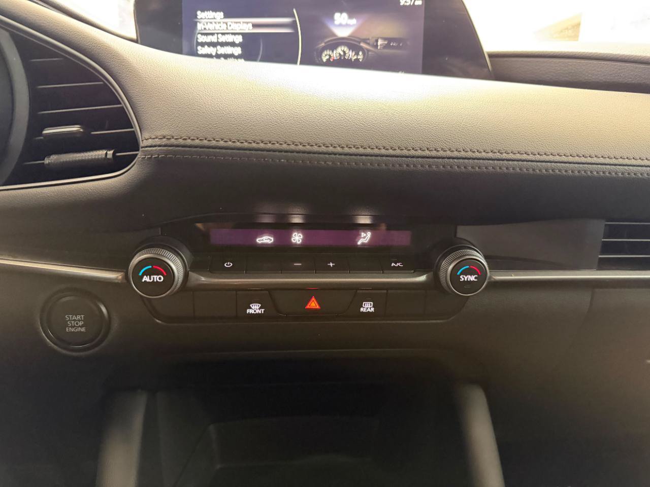 Used 2023 MAZDA MAZDA3 s FWD image 40