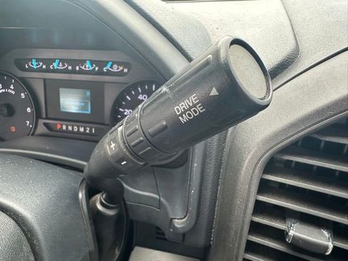 Used 2022 Ford F250 XL w/ Power Equipment Group image 16