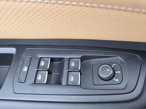 New 2026 Volkswagen Atlas Cross Sport SEL R-Line image 28