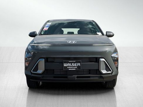 New 2026 Hyundai Kona SE image 2