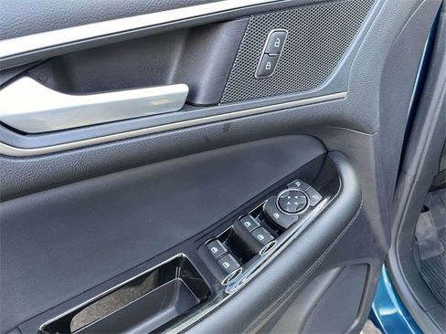 Used 2020 Ford Edge SEL w/ Convenience Package image 19