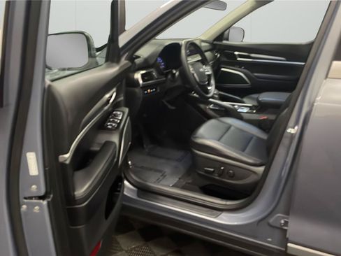 Used 2022 Kia Telluride S FWD image 23