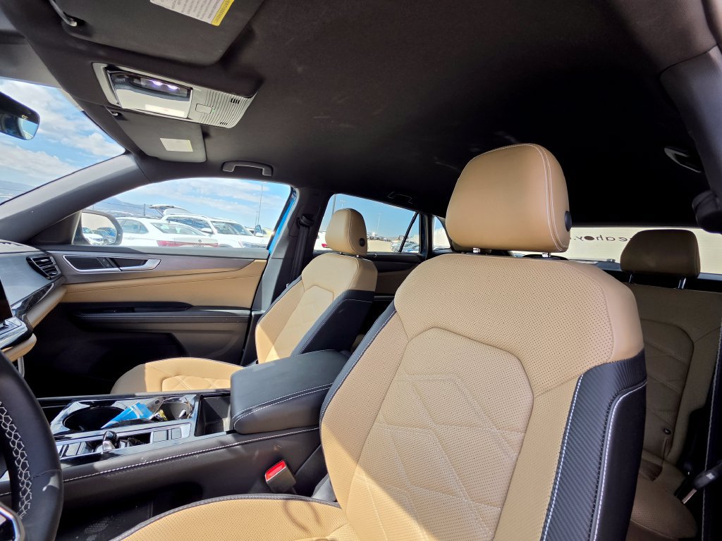 Certified 2026 Volkswagen Atlas Cross Sport SE FWD image 12