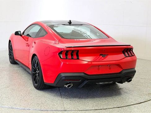 Used 2025 Ford Mustang Coupe RWD image 6