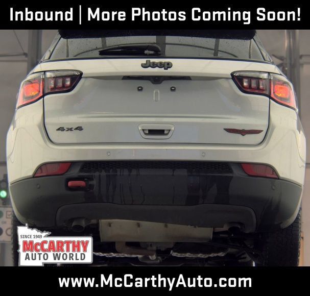 Used 2025 Jeep Compass Trailhawk AWD/4WD image 7