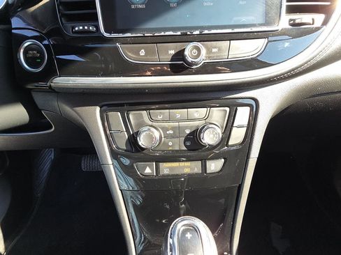Used 2020 Buick Encore Preferred image 23