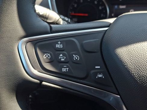 Used 2023 Chevrolet Equinox LT image 20