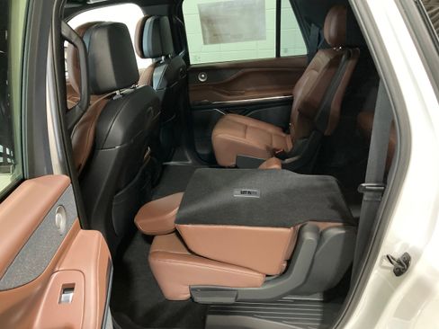 Used 2026 Lincoln Navigator L Reserve AWD/4WD image 20