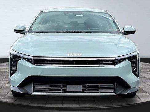 Used 2025 Kia K4 EX FWD image 2